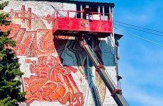 Пензенцы считают, что мозаичное панно на улице Карпинской восстановили плохо