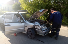 В Пензенской области жестко столкнулись две машины, на месте работали спасатели