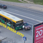 В Терновке пассажирский автобус попал в ДТП