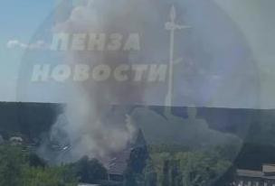 На Западной Поляне в Пензе полыхает частный дом