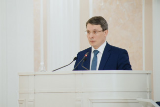 Алмаз Хакимов больше не будет курировать вопросы госполитики в сфере транспорта