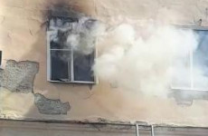 Пензенцы сообщают о пожаре в многоквартирном доме по улице Урицкого