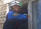 Пензенские спасатели помогли медикам попасть в квартиру на улице Мира