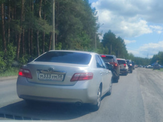 Пензенцев предупреждают об огромной пробке у Ново-Западного кладбища