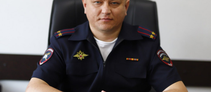 Денис Канайкин поздравил с праздником ветеранов и сотрудников ГИБДД