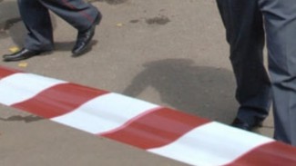 В Спутнике рядом с жилым домом обнаружен труп мужчины