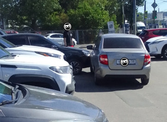 В Пензе произошла авария на одной из парковок
