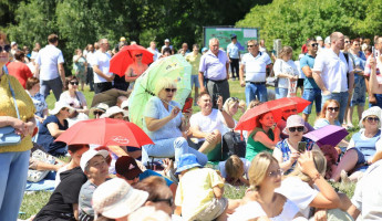 Сотни гостей приехали на Всероссийский Лермонтовский праздник в Тарханы: фоторепортаж