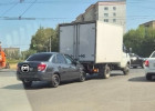 На проспекте Победы в Пензе легковушка врезалась в фургон