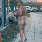 В Пензе голый неадекват с фаллоимитатором ломился в один из детских садов. ФОТО