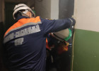 В Пензе спасатели вскрыли квартиру женщины, которая несколько дней не выходила на связь