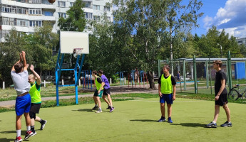 В Октябрьском районе Пензы определили лучшие стритбольные команды