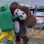 В Пензе сняли на видео эпичный бой между Чебурашкой и канистрой