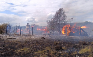 Появились фото с места страшного пожара в Никольском районе Пензенской области