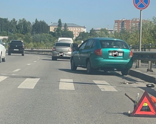 В Пензе случилась авария на улице Набережная реки Мойки