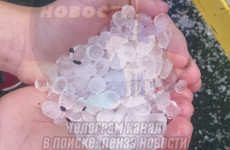 В Пензе выпал гигантский град