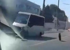 В Пензе у маршрутки на ходу отвалились сразу два колеса