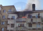 На улице Московской в Пензе полыхает многоквартирный дом