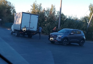 На улице Свободы в Пензе легковушка столкнулась с фургоном