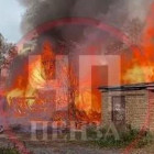 На улице Комсомольской в Пензе загорелись сараи