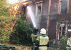 Пожар на улице Каракозова в Пензе тушат 27 человек