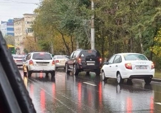 В Пензе встала в пробке улица Свердлова