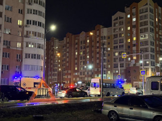 Появились подробности ДТП с женщиной и ребенком на улице Антонова в Пензе