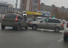 Возле пензенского автовокзала произошла авария, движение осложнено