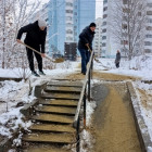 В Железнодорожном районе Пензы обработали улицы противогололедными средствами