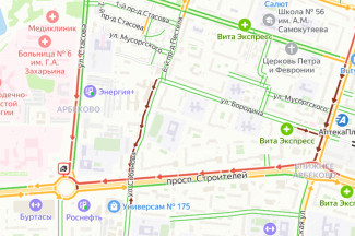 Арбеково встало в глухой пробке из-за аварии