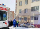 В Пензе такси врезалось в жилой дом