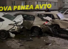 В массовом ДТП в Заречном изуродовало сразу семь машин. ВИДЕО