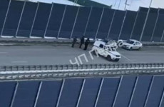 На окраине Пензы перекрыли дорогу силовики