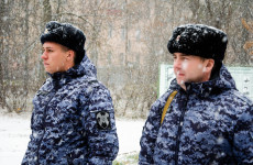 В Заречном пьяный хулиган устроил дебош в отделении банка