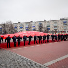 В Пензе развернули гигантскую копию Знамени Победы площадью 200 квадратных метров