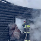 Под Пензой огонь уничтожил трехквартирный дом
