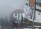 На улице Коммунистической в Пензе забил фонтан высотой в несколько этажей