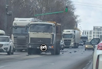 На окраине Пензы парализовало движение из-за жесткого ДТП