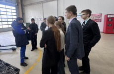 Участники проекта «Политехническая школа» ПГУ посетили станкостроительный завод в Пензе