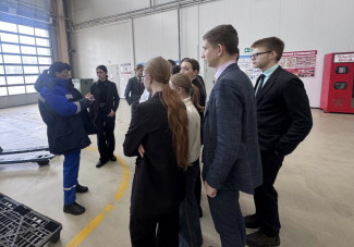 Участники проекта «Политехническая школа» ПГУ посетили станкостроительный завод в Пензе