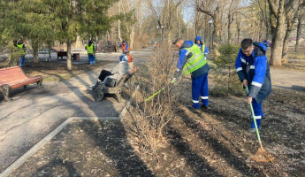 В Пензе начали весеннее благоустройство Заводского района