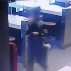 В Пензе 39-летняя женщина обокрала подростка в кафе