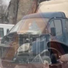 На улице Карпинского в Пензе столкнулись два фургона: на месте работали врачи