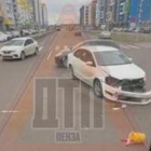 Под Пензой разбились две легковушки