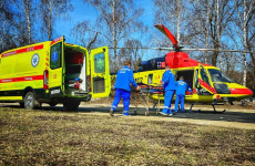 За день из райцентров в Пензу на вертолетах доставили трех пациентов