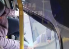 В Пензе пенсионеркам пришлось выбираться из маршрутки через форточку