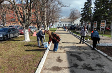 В Железнодорожном районе Пензы прошёл субботник