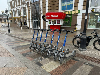 В центре Пензы разыскивают сбежавшего с места ДТП электросамокатчика