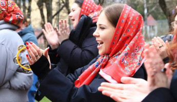 Субботник в сквере машиностроителей прошёл в формате фестиваля