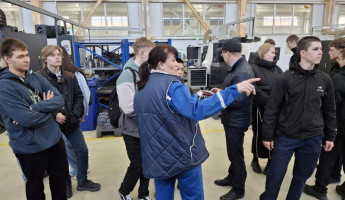 Пензенским школьникам рассказали об устройстве современных станков
